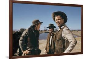 Le Vent by la Plaine THE UNFORGIVEN by JohnHuston with Doug McClure, Audie Murphy and Burt Lancaste-null-Framed Photo