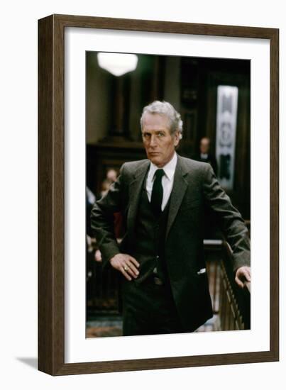 Le Verdict The Verdict by SidneyLumet with Paul Newman, 1982 (photo)-null-Framed Photo