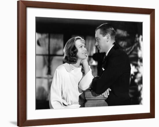 Le Voile des illusions THE PAINTED VEIL by Richard Boleslawski with Greta Garbo and Herbert Marshal-null-Framed Photo