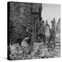 Lee Miller and American Soldiers-David Scherman-Stretched Canvas