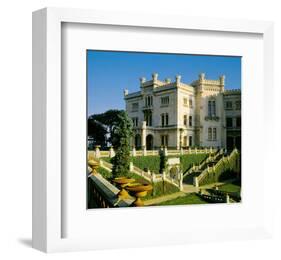 Leeds Castle-Kent Garden-null-Framed Art Print