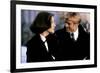 LEGAL EAGLES, 1986 directed by IVAN REITMAN Debra Winger and Robert Redford (photo)-null-Framed Photo