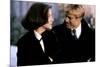 LEGAL EAGLES, 1986 directed by IVAN REITMAN Debra Winger and Robert Redford (photo)-null-Mounted Photo