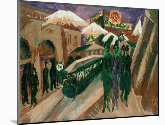 Leipzig Street with Electric Tram, 1914-Ernst Ludwig Kirchner-Mounted Giclee Print