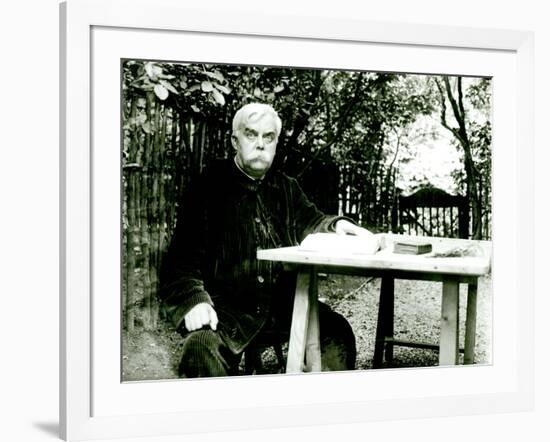 Leon Bloy (1846-1917)-Dornac-Framed Photographic Print