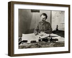 Leon Trotsky, 1922-null-Framed Giclee Print