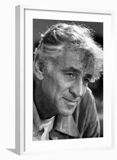 Leonard Bernstein-Marion S. Trikosko-Framed Giclee Print