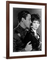 Les Ailes WINGS by WilliamWellman with Richard Arlen and Clara Bow, 1927 (Oscar, 1927) (b/w photo)-null-Framed Photo