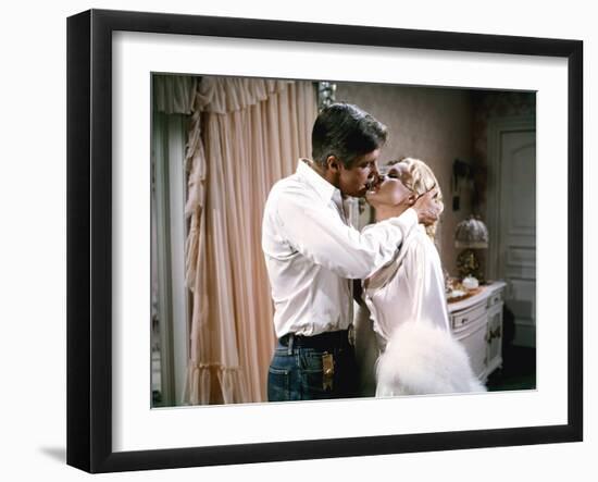 Les Ambitieux THE CARPETBAGGERS by Edward Dmytryk with George Peppard and Carroll Baker, 1964 (phot-null-Framed Photo