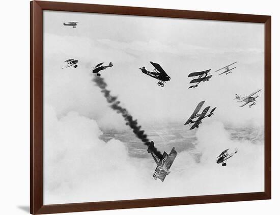 Les anges by l'enfer, HELL'S ANGELS, by HowardHughes, 1930 (b/w photo)-null-Framed Photo