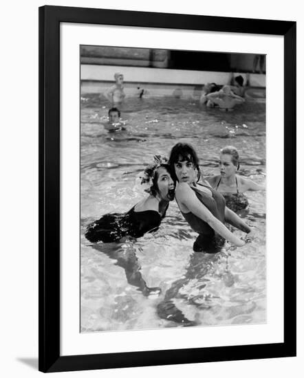 LES BONNES FEMMES (The Good Times Girls) by Claude Chabrol with Lucile Saint-Simon, Bernadette Lafo-null-Framed Photo