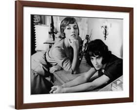 LES BONNES FEMMES (The Good Times Girls) by Claude Chabrol with Stephane Audran and Bernadette Lafo-null-Framed Photo