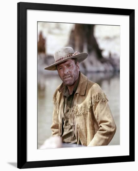 Les chasseurs by scalps ( The Scalphunters ) by Sydney Pollack with Burt Lancaster, 1968 (photo)-null-Framed Photo