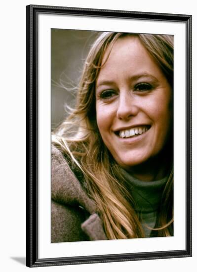 Les Chiens by Paille STRAW DOGS by SamPeckinpah with Susan George, 1971 (photo)-null-Framed Photo