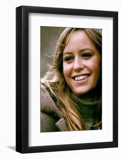 Les Chiens by Paille STRAW DOGS by SamPeckinpah with Susan George, 1971 (photo)-null-Framed Photo