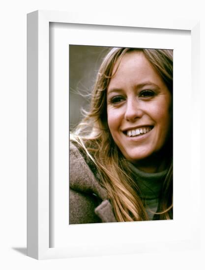 Les Chiens by Paille STRAW DOGS by SamPeckinpah with Susan George, 1971 (photo)-null-Framed Photo