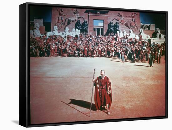 Les Dix Commandements THE TEN COMMANDMENTS by CecilBDeMille with Charlton Heston, 1956 (photo)-null-Framed Stretched Canvas