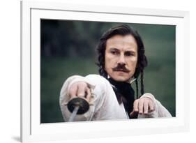 Les Duellistes THE DUELLISTS by RidleyScott with Harvey Keitel, 1977 (photo)-null-Framed Photo