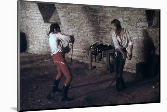 Les Duellistes THE DUELLISTS by RidleyScott with Harvey Keitel and Keith Carradine, 1977 (photo)-null-Mounted Photo