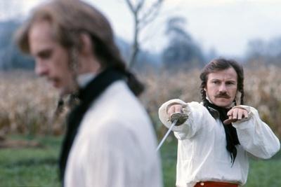 https://imgc.allpostersimages.com/img/posters/les-duellistes-the-duellists-by-ridleyscott-with-harvey-keitel-and-keith-carradine-1977-photo_u-L-Q1C1TMT0.jpg?artPerspective=n