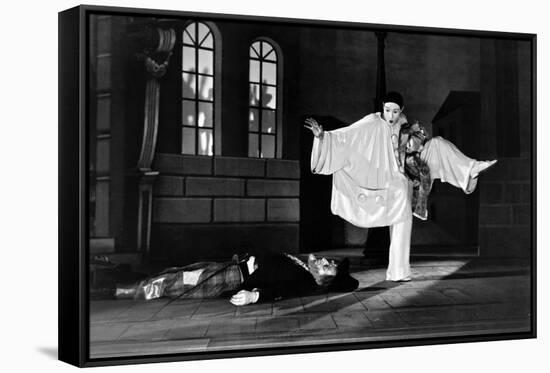 LES ENFANTS DU PARADIS directed by MarcelCarne with Jean-Louis Barrault, 1944 (b/w photo)-null-Framed Stretched Canvas