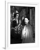 LES ENFANTS DU PARADIS directed by MarcelCarne with Maria Casares and Jean-Louis Barrault, 1944 (b/-null-Framed Photo