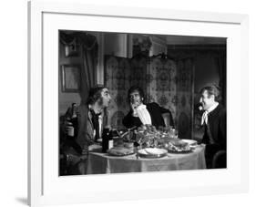 LES ENFANTS DU PARADIS directed by MarcelCarne with Pierre Brasseur, Marcel Herrand and Fabien Lori-null-Framed Photo