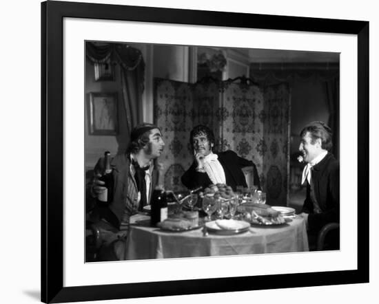 LES ENFANTS DU PARADIS directed by MarcelCarne with Pierre Brasseur, Marcel Herrand and Fabien Lori-null-Framed Photo