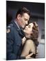 Les espions s'amusent by Josef von Sternberg with John Wayne and Janet Leigh en, 1957-null-Mounted Photo