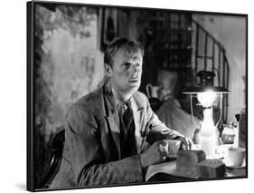 Les Forbans by la nuit Night and the City by Jules Dassin with Richard Widmark, Googie Withers, 195-null-Framed Photo