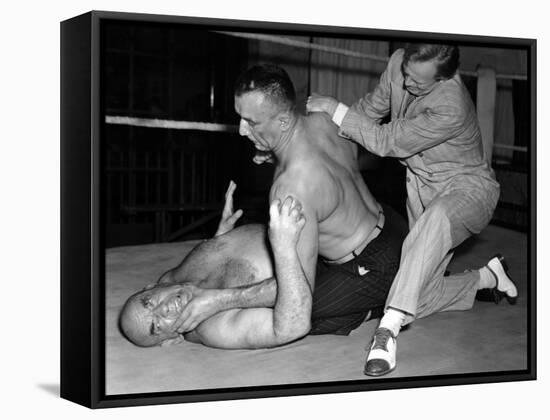 Les Forbans by la nuit Night and the City by JulesDassin with Richard Widmark, 1950 (b/w photo)-null-Framed Stretched Canvas