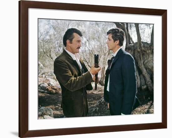 Les Freres Siciliens THE BROTHERHOOD by Martin Ritt with Kirk Douglas and Alex Cord, 1969 (photo)-null-Framed Photo