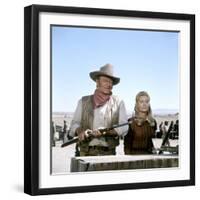 Les Geants by l'Ouest (THE UNDEFEATED) by AndrewV.McLaglen with John Wayne and Marian McCargo (phot-null-Framed Photo