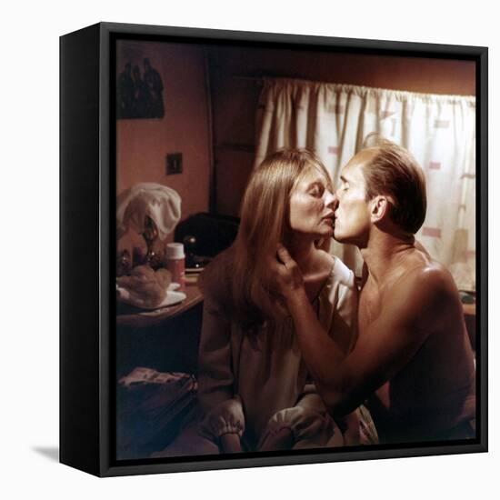 Les Gens by la pluie THE RAIN PEOPLE by Francis Ford Coppola with Shirley Knight and Robert Duvall,-null-Framed Stretched Canvas