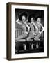 Les Girls, De George Cukor Avec Mitzi Gaynor, Kay Kendall, Taina Elg, 1957-null-Framed Photo