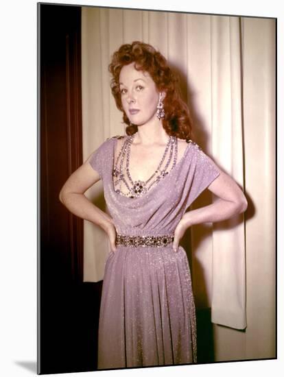 Les Gladiateurs (Demetrius and the Gladiators) by DelmerDaves with Susan Hayward, 1954 (photo)-null-Mounted Photo