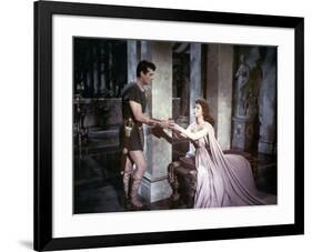 Les Gladiateurs (Demetrius and the Gladiators) by DelmerDaves with Victor Mature and Susan Hayward,-null-Framed Photo