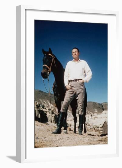 Les Grands Espaces THE BIG COUNTRY by William Wyler with Gregory Peck, 1958 (photo)-null-Framed Photo