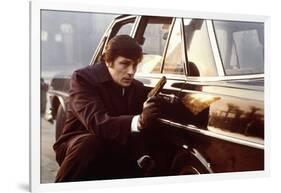 Les grands fusils Big Guns by Duccio Tessari with Alain Delon, 1973 (photo)-null-Framed Photo