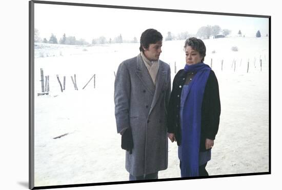 Les granges brulees by JeanChapot with Alain Delon and Simone Signoret, 1973 (photo)-null-Mounted Photo