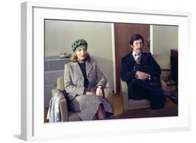 LES INNOCENTS AUX MAINS SALES, 1974 directed by CLAUDE CHABROL Romy Schneider and Jean Rochefort (p-null-Framed Photo