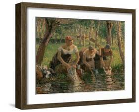 Les Lavandieres, the Washerwomen, 1895-Camille Pissarro-Framed Giclee Print