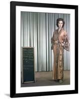 Les Neiges du Kilimandjaro THE SNOWS OF KILIMANJARO by Henry King with Susan Hayward, 1952 (d'apres-null-Framed Photo