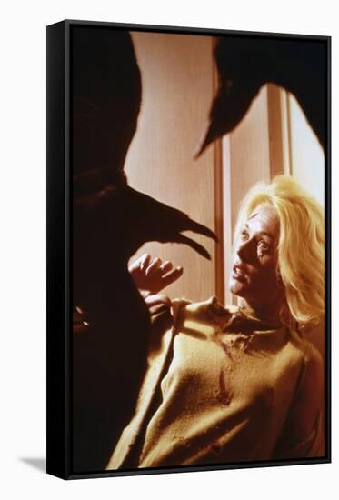 Les Oiseaux THE BIRDS d'Alfred Hitchcock with Tippi Hedren, 1963 (photo)-null-Framed Stretched Canvas