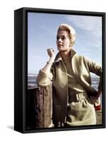 Les Oiseaux THE BIRDS d'Alfred Hitchcock with Tippi Hedren, 1963 (photo)-null-Framed Stretched Canvas