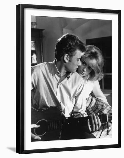 LES PARISIENNES, 1961 directed by MARC ALLEGRET Johnny Hallyday and Catherine Deneuve (b/w photo)-null-Framed Photo