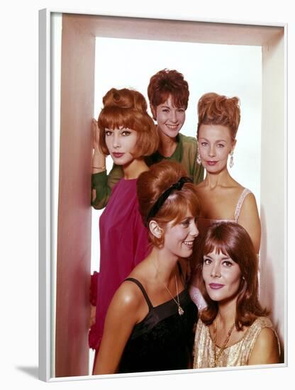 LES PARISIENNES, 1962 directed by MICHEL BOISROND, MARC ALLEGRET, Dany Saval, Francoise Arnoul, Dan-null-Framed Photo