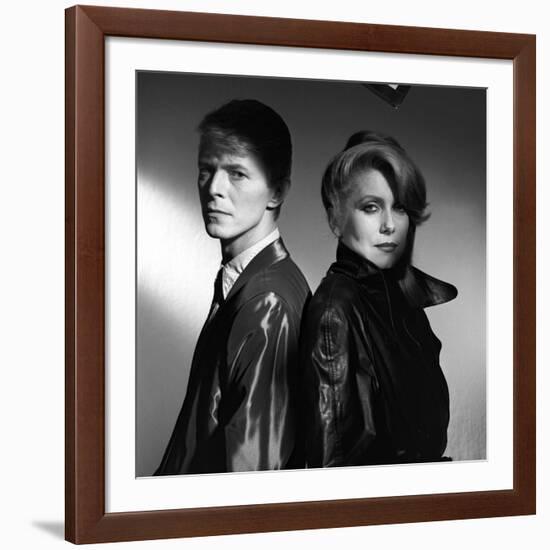 Les predateurs HUNGER by Tony Scott with David Bowie and Catherine Deneuve, 1983 (b/w photo)-null-Framed Photo