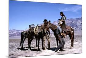 Les Professionnels THE PROFESSIONALS by Richard Brooks with Woody Strode, Robert Ryan and Claudia C-null-Mounted Photo