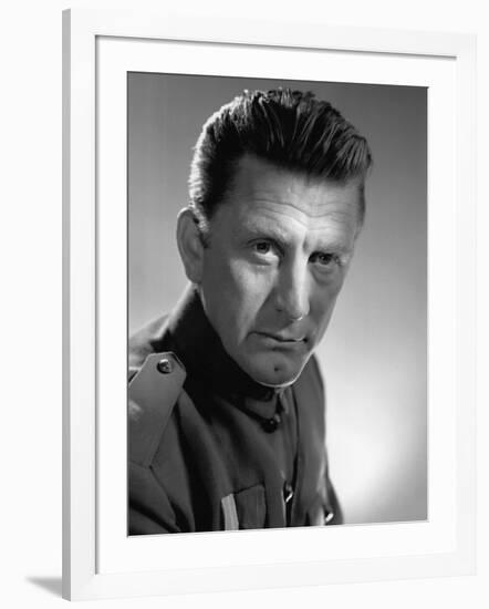 Les Sentiers by la gloire Paths of Glory by Stanley Kubrik with Kirk Douglas, 1957 (b/w photo)-null-Framed Photo